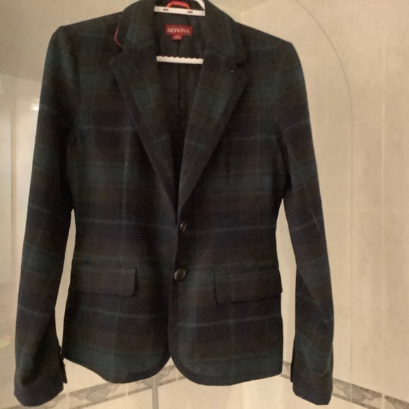 Jacket - Picture 1 of 3